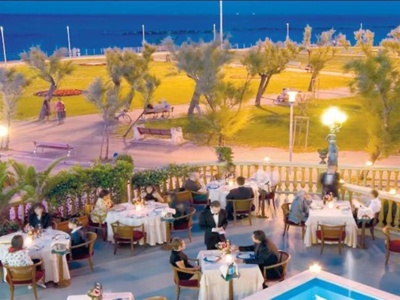 Hotel Vittoria Riccione