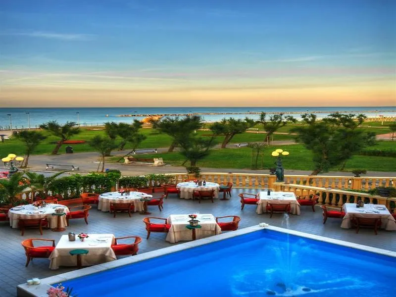 Hotel Vittoria Riccione Italy